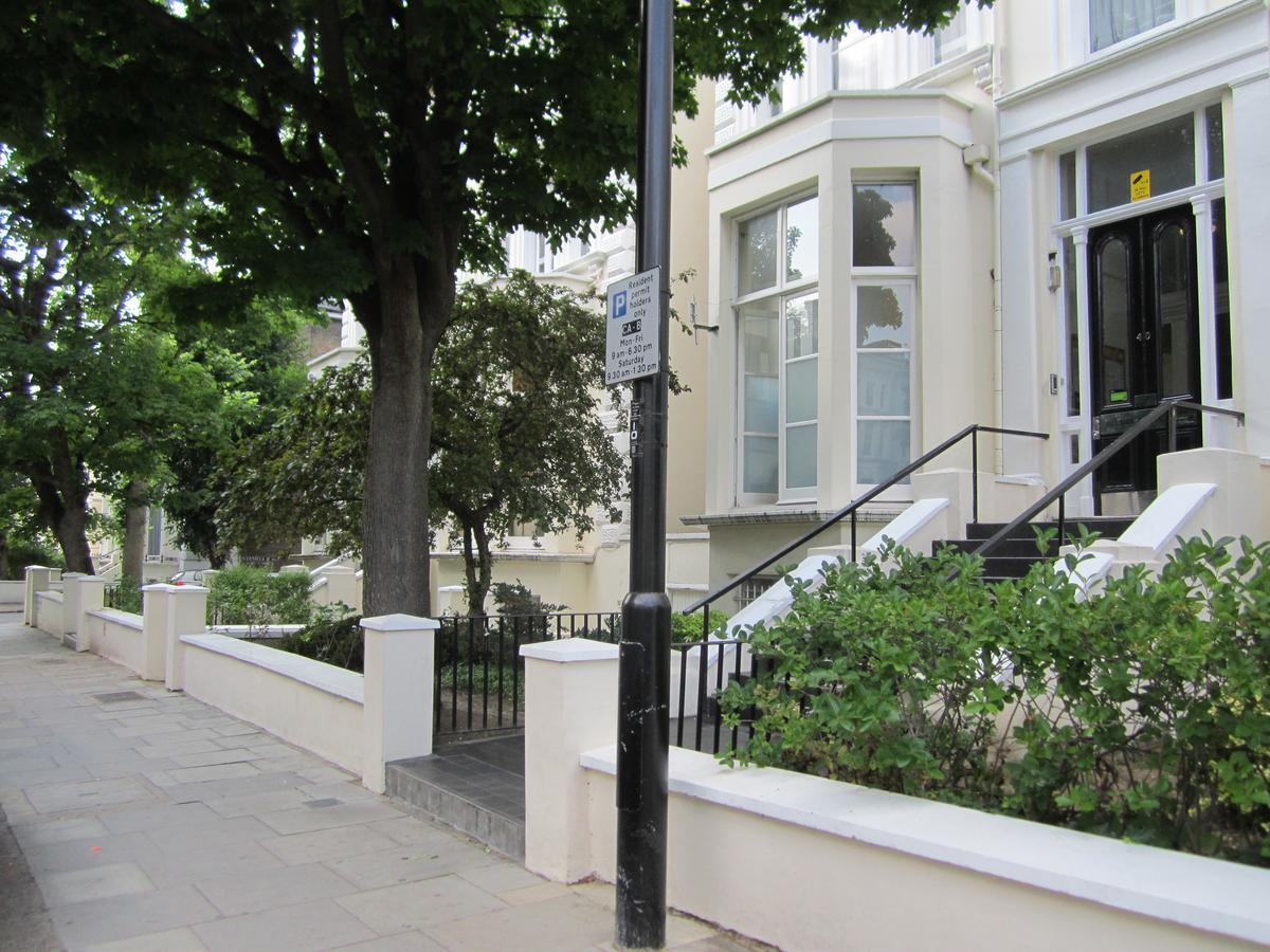 Hostal Belsize House *