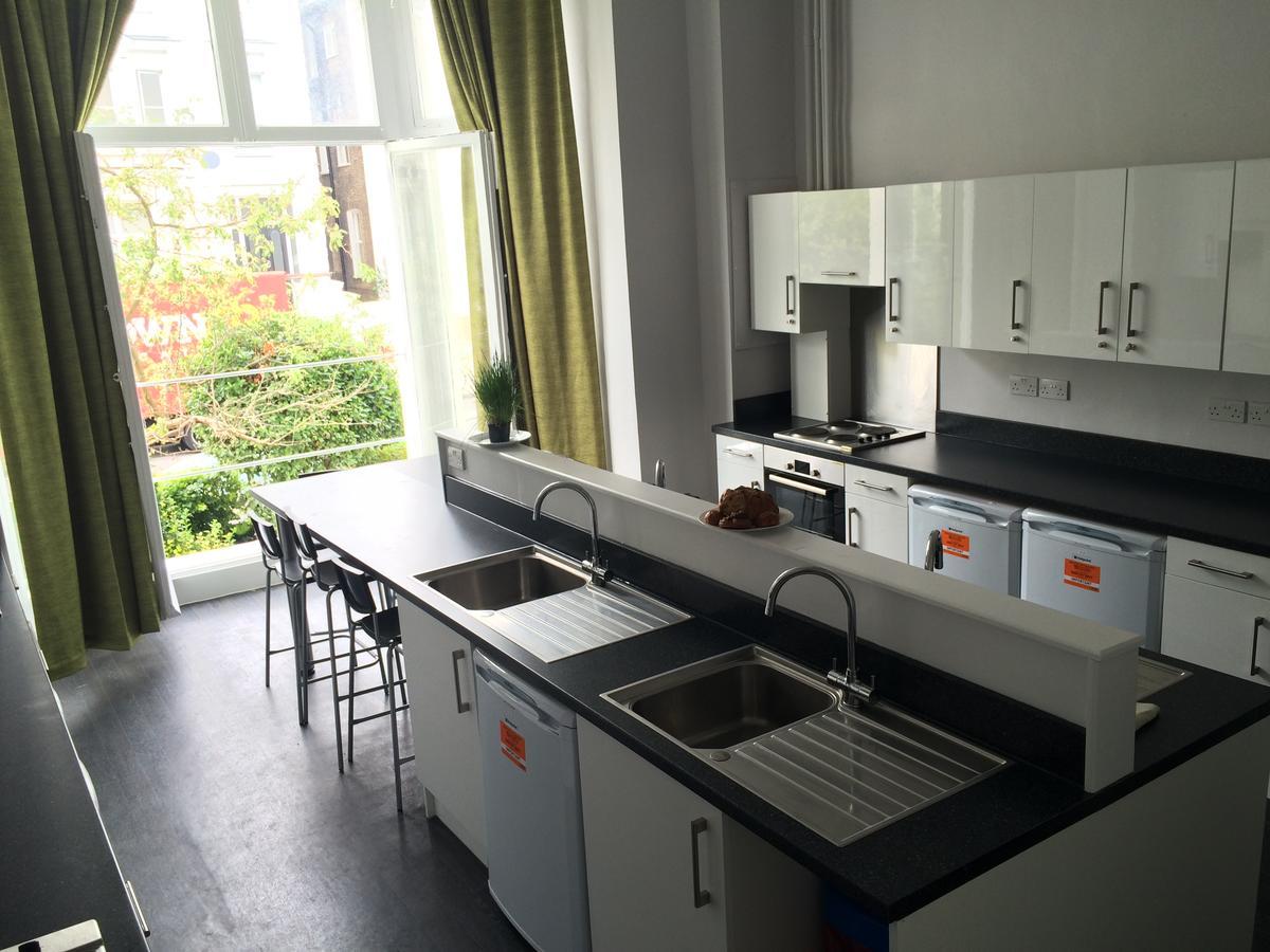 Hostal Belsize House *