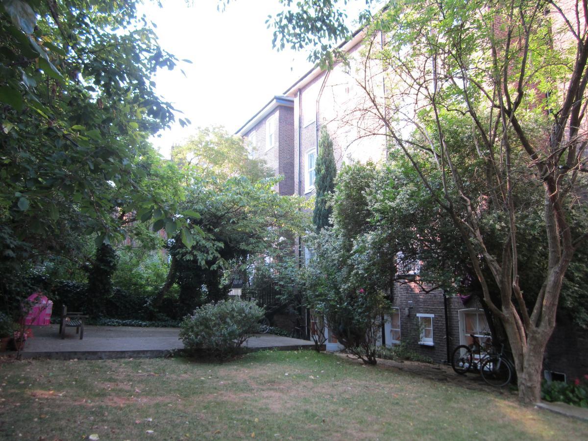 Hostal Belsize House *