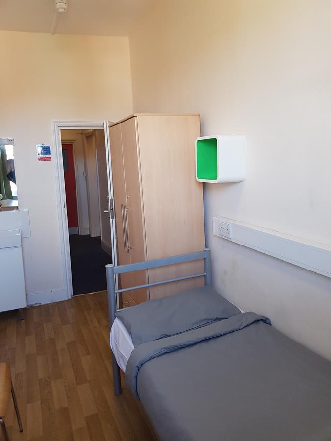 Hostal Belsize House *